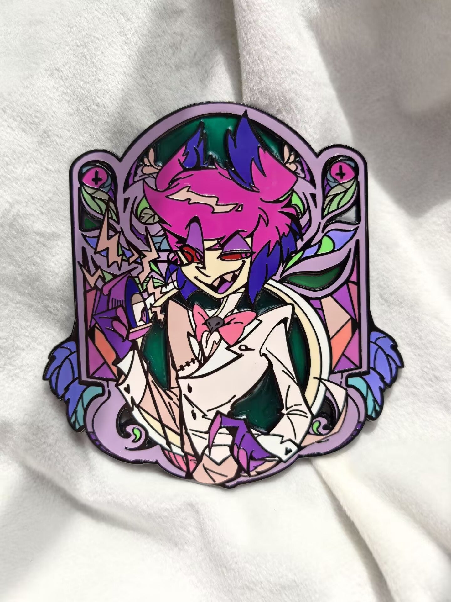 ハズビンホテルALA&ルシファー黄金時代ピン