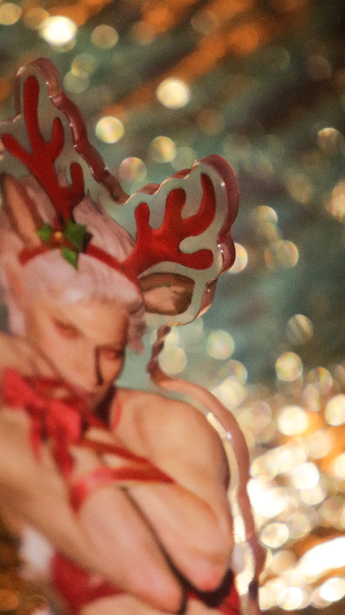 Astarion Christmas Limited Set – Acrylic Standee + Badge