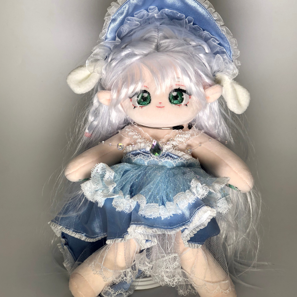 The elegant and mysterious fairy girl