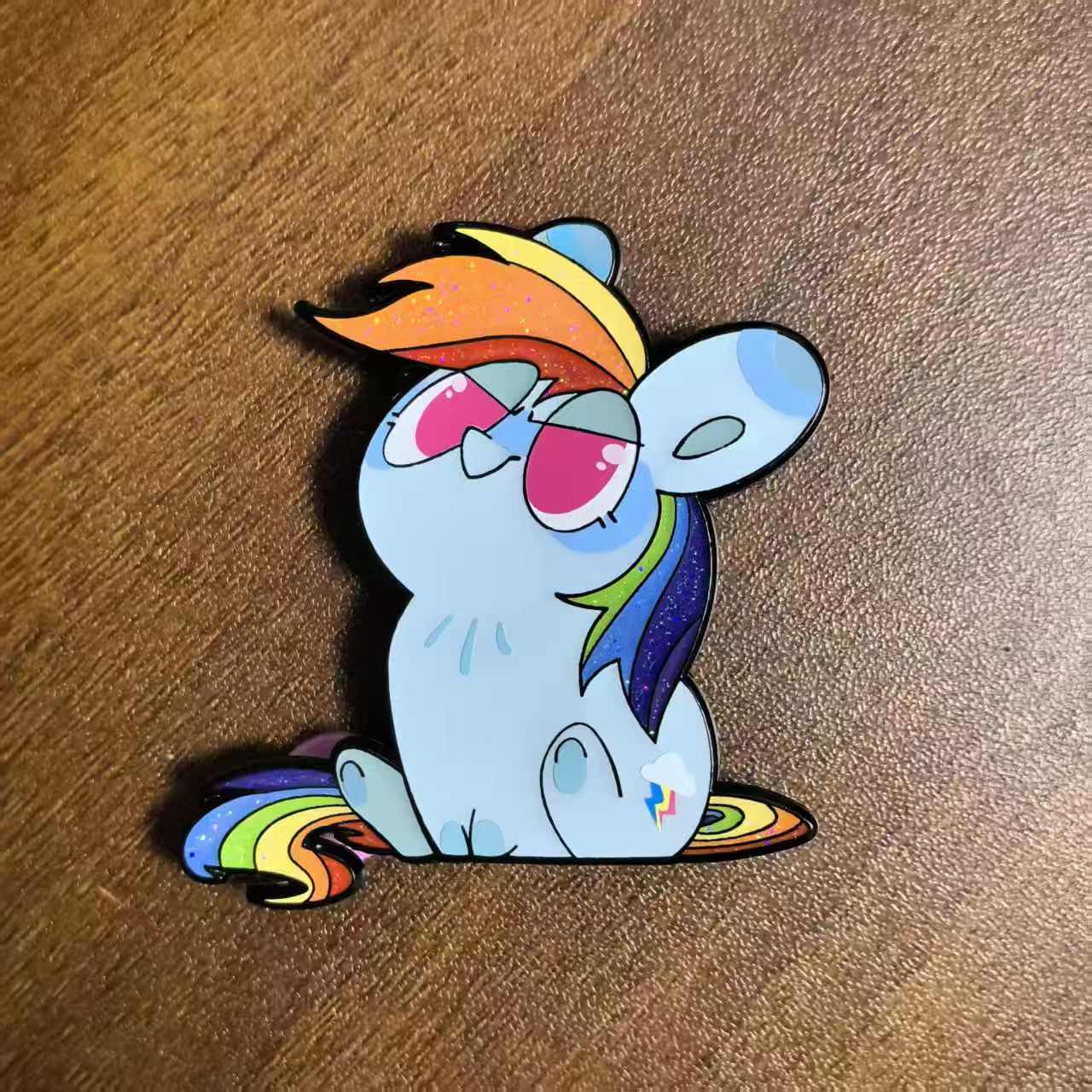 [Pre-order] QQ Pony Pin