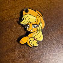 [Pre-order] MLP Portraits Pin
