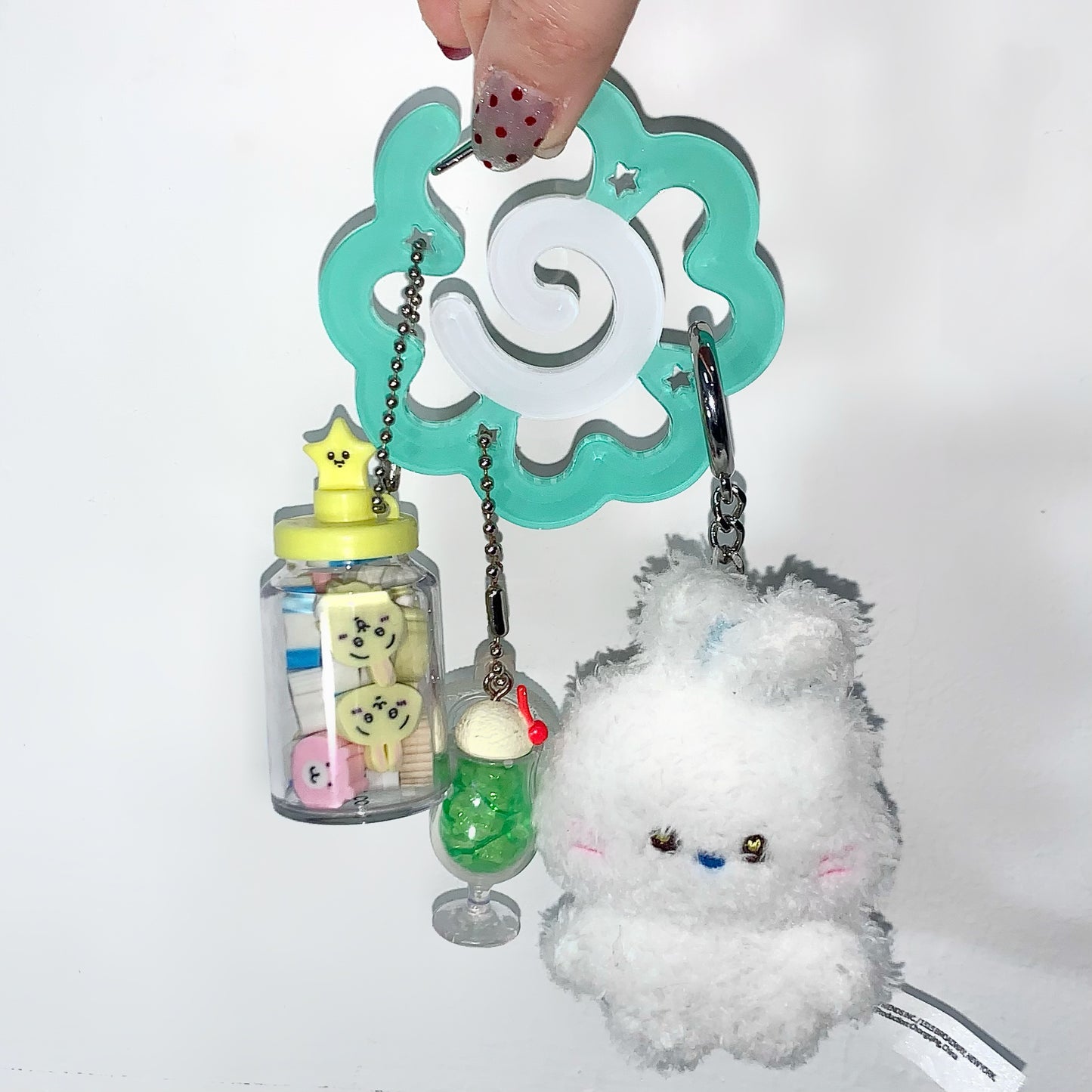 [In-stock]B1byebye Mint Green Fish Cake Acrylic Carabiner / Keychain Charm