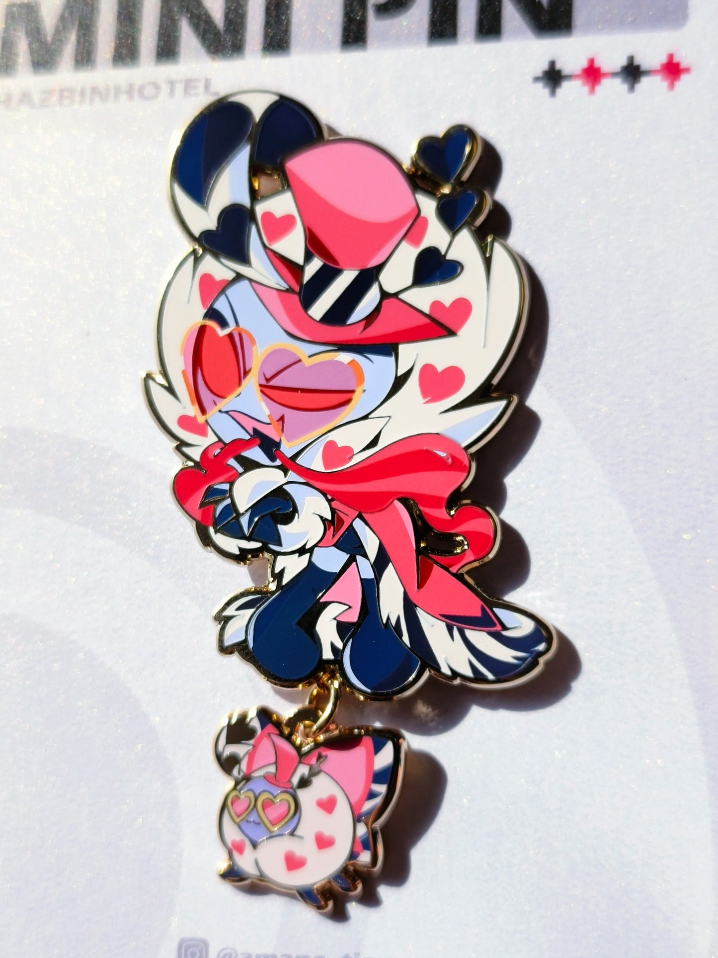 Hh Dangly Mini Pin