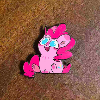 [Pre-order] QQ Pony Pin