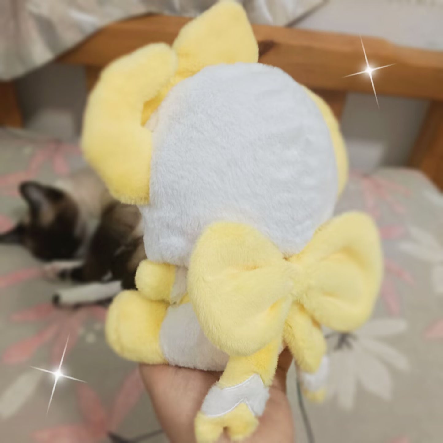 [Pre-order] Maximango Liege Maximo 15cm Plushie & Acrylic Keychain