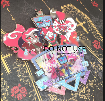 [Pre-order] Trust us·The Vees Lenticular Enamel Pin