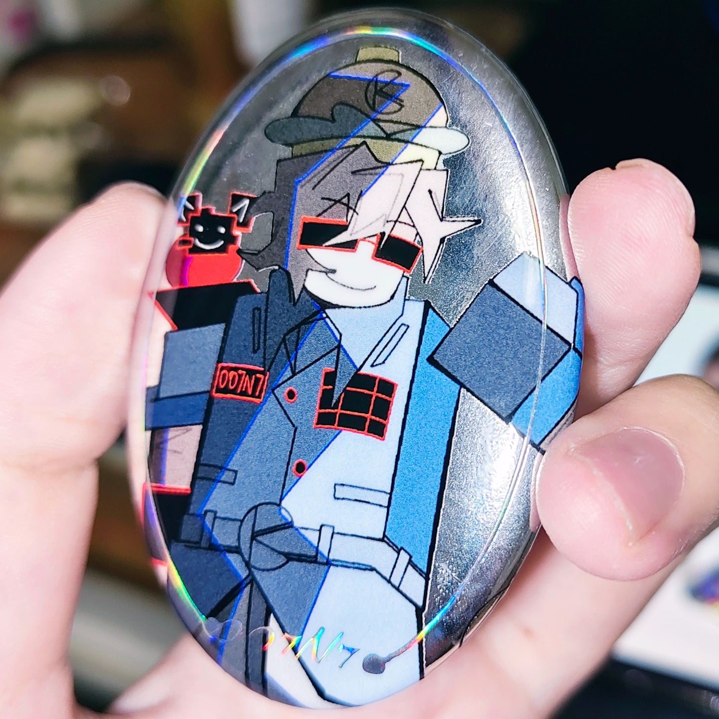 oval pins and triangle pins