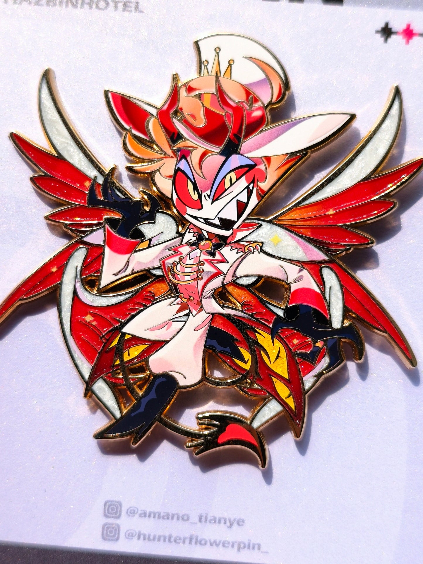 Hh Dangly Mini Pin