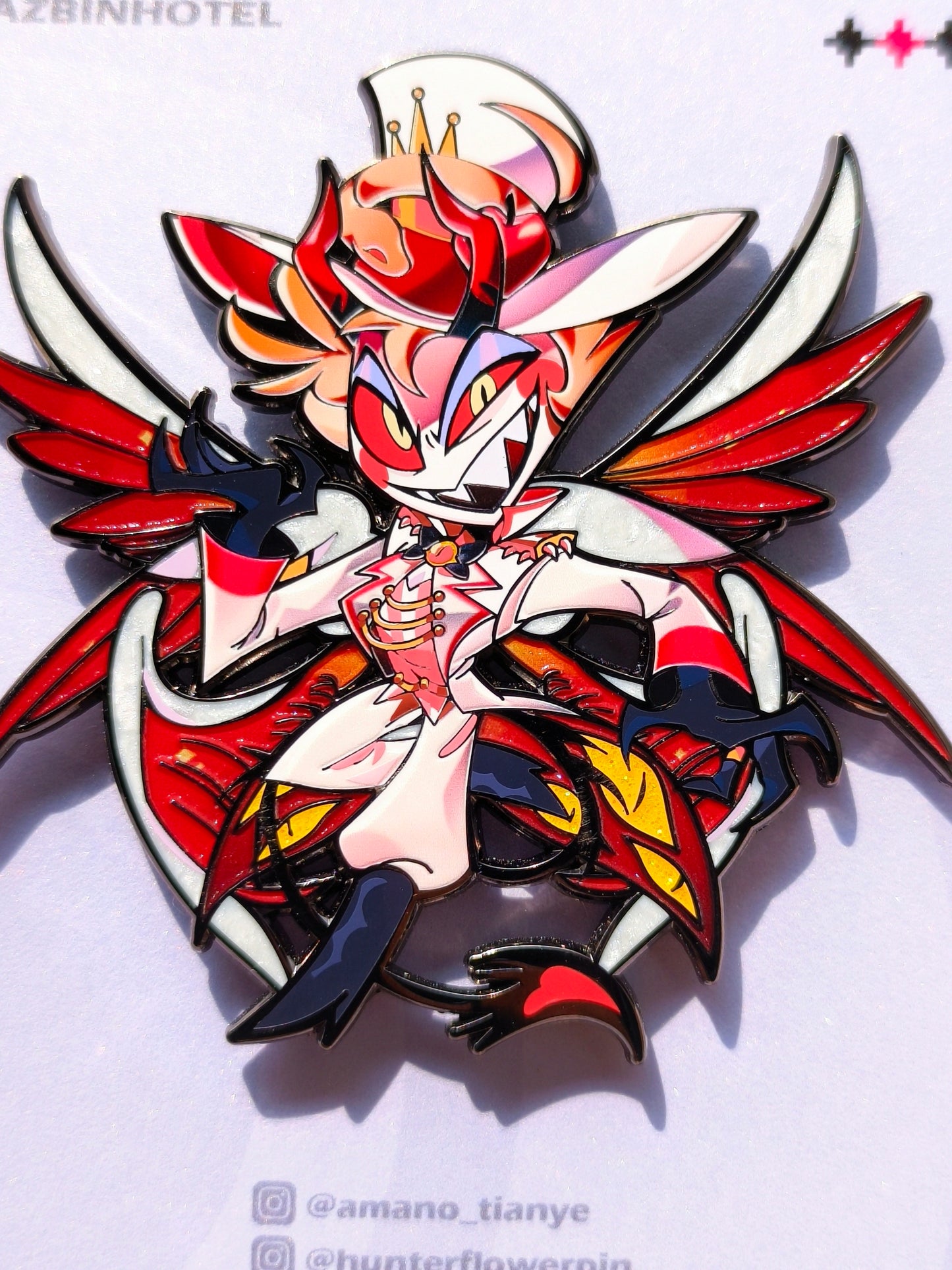 Hh Dangly Mini Pin