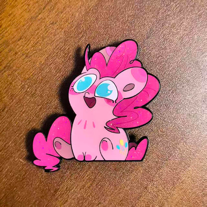 [Pre-order] QQ Pony Pin