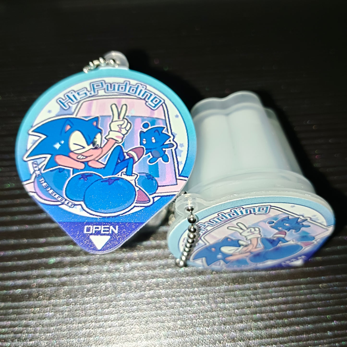 [Pre order]  The Hedgehog pudding keychain