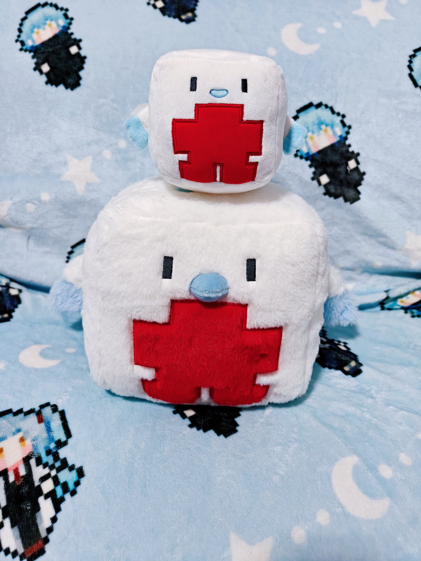 [Pre-order] Reopened: Birds Scarf &Punishing Birds Plush Dice
