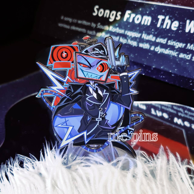 [Pre-order] HH The Vees Goth Uniform pin
