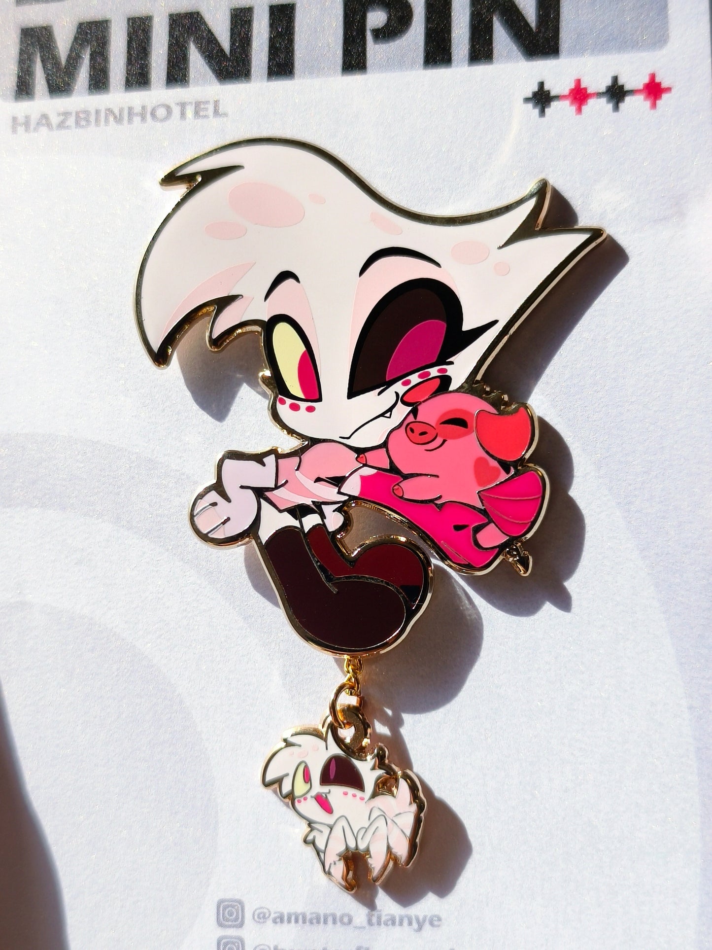 Hh Dangly Mini Pin