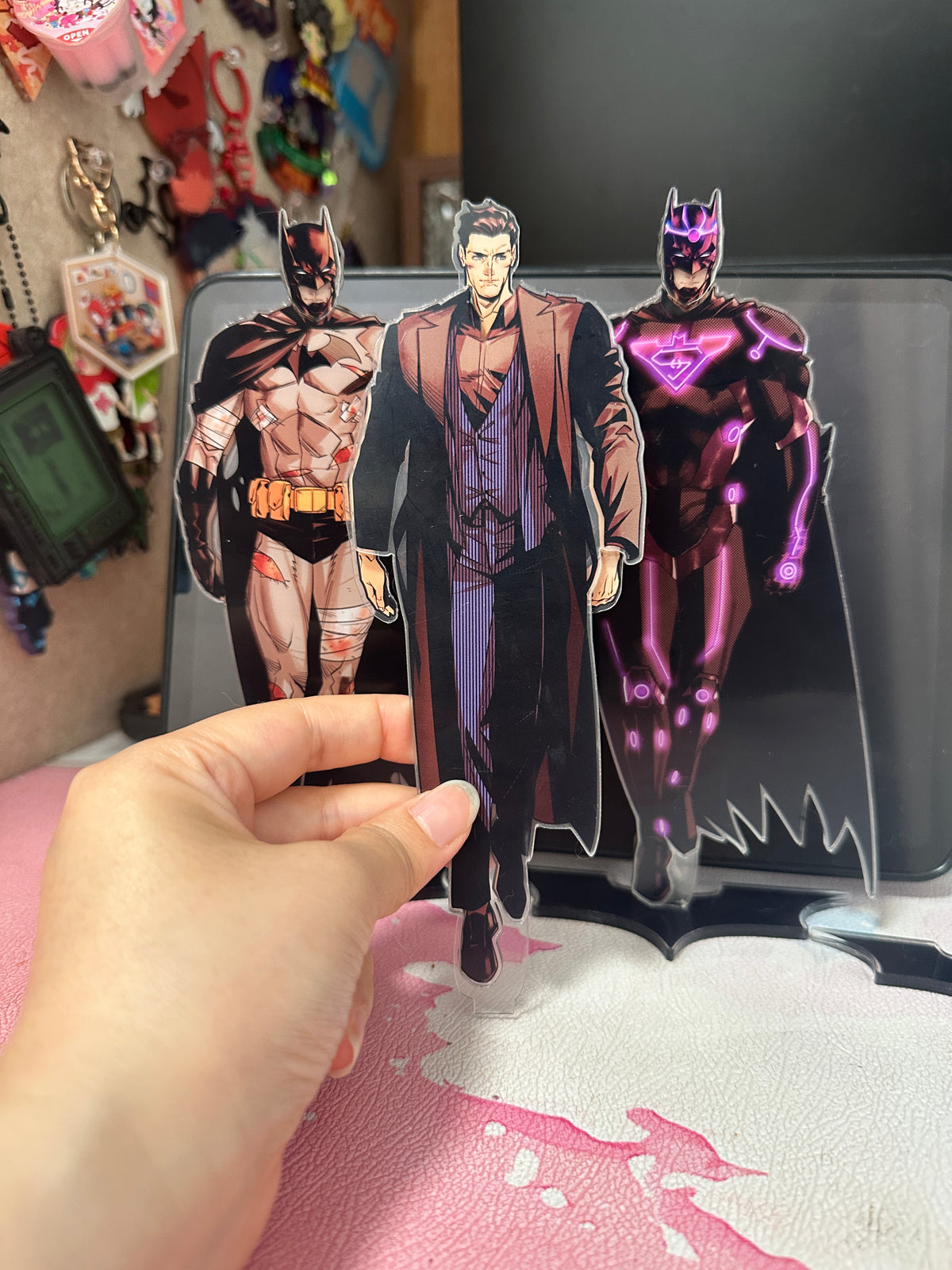Miracle Wayne Magnetic Changeable Display Stand