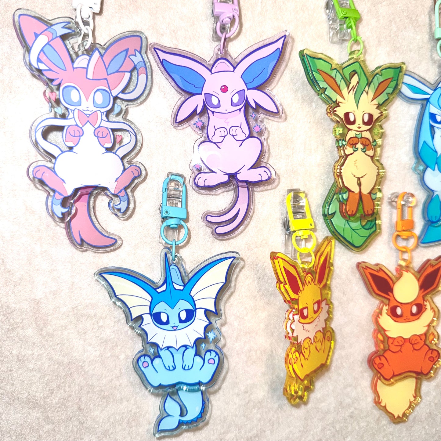 [Pre-order] Eeveelutions Tail-Wagging Acrylic Keychain