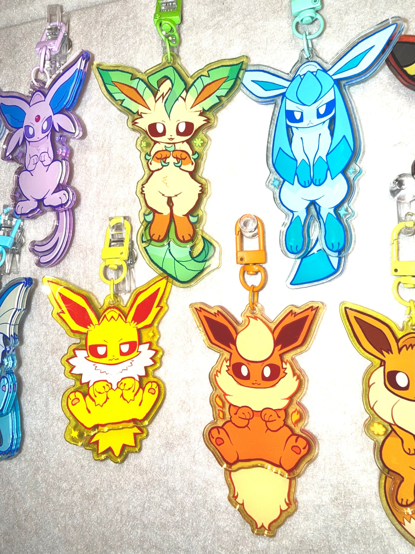 [Pre-order] Eeveelutions Tail-Wagging Acrylic Keychain