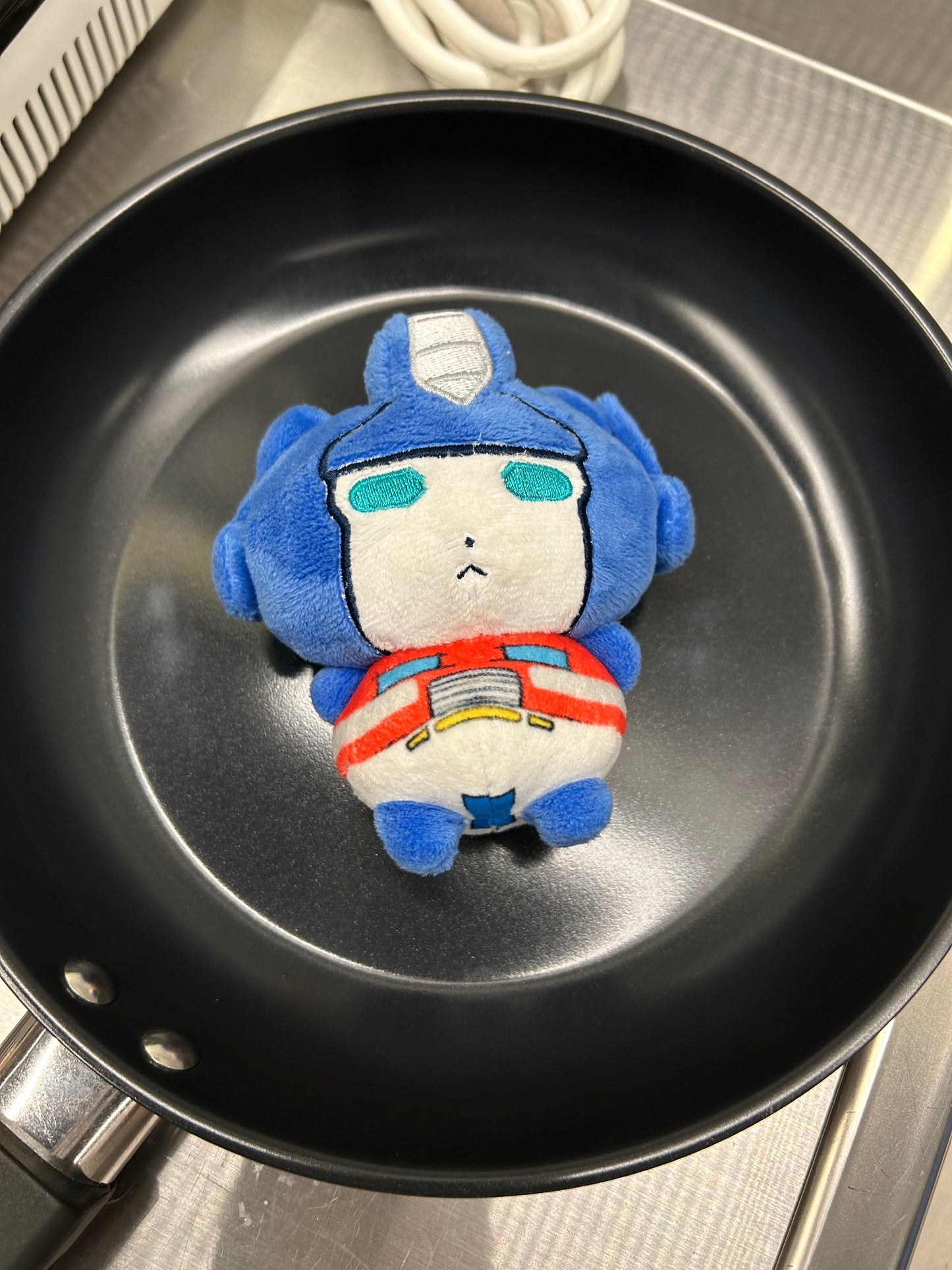 [Pre-order] Chudimus Prime Plush Doll