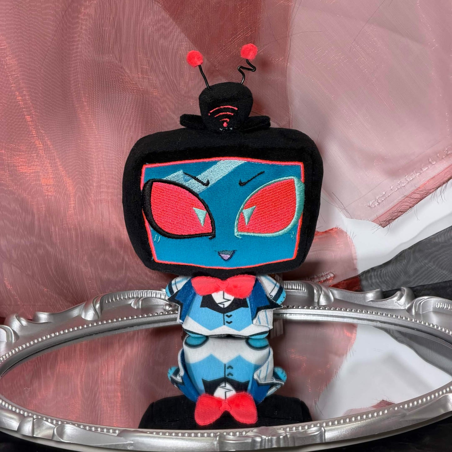 [Pre-order] Vox and Val 'Silenced's outfits' 15cm plushies