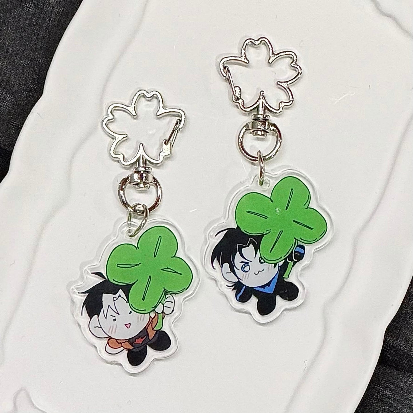 [Pre-order] Lucky wing & hood Acrylic keychain Set