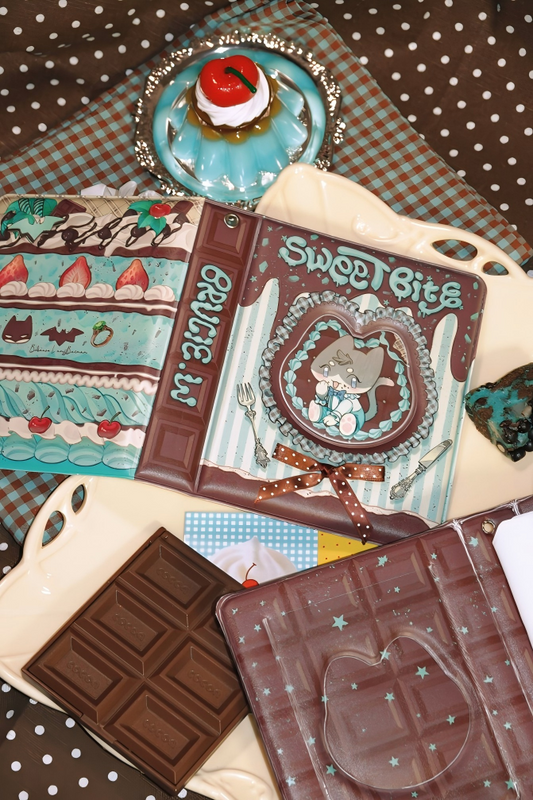 Superbat Sweet Bite Retro Dessert Series – 4” Mini Card Binder（ChocoMint Flavor/Bruce)