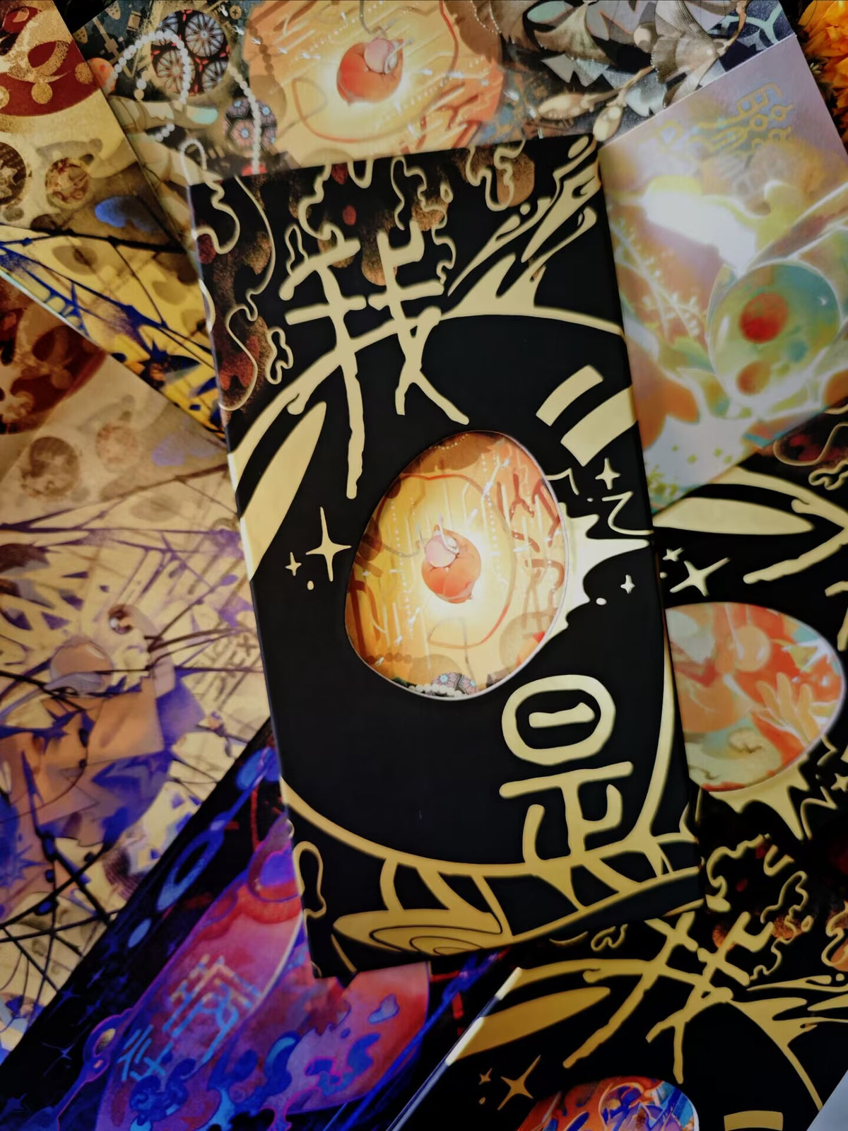 [Pre-order] Five Pebbles Foldout Art Book "I Am..."