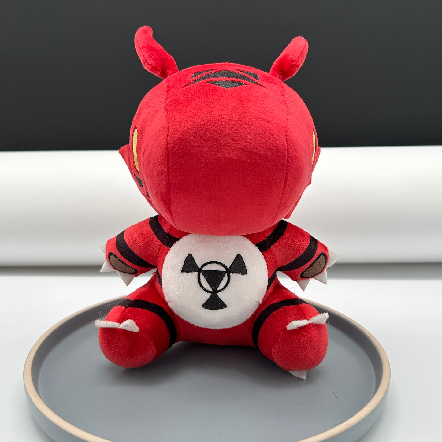 [Pre-sale]Guilmon Plush Doll