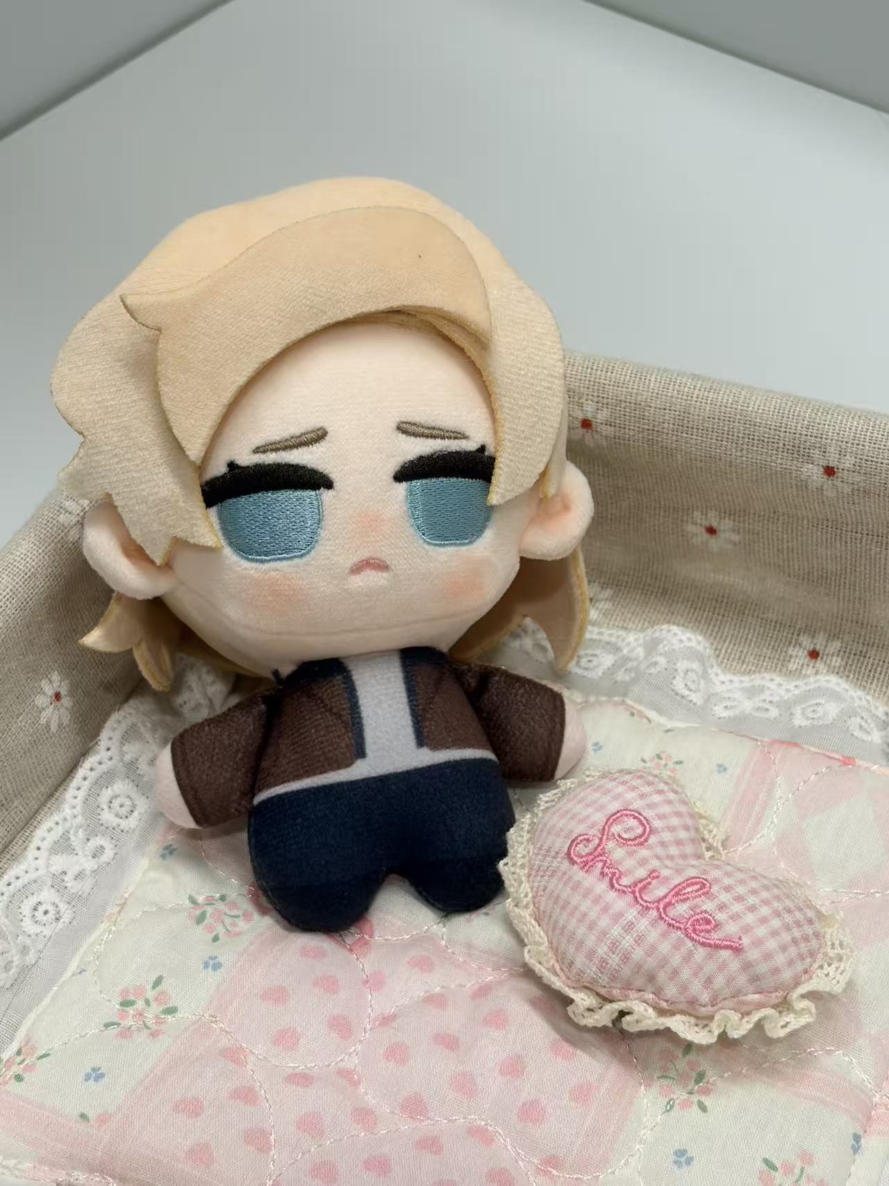 [Pre-order]Leon and Grace 10cm dolls