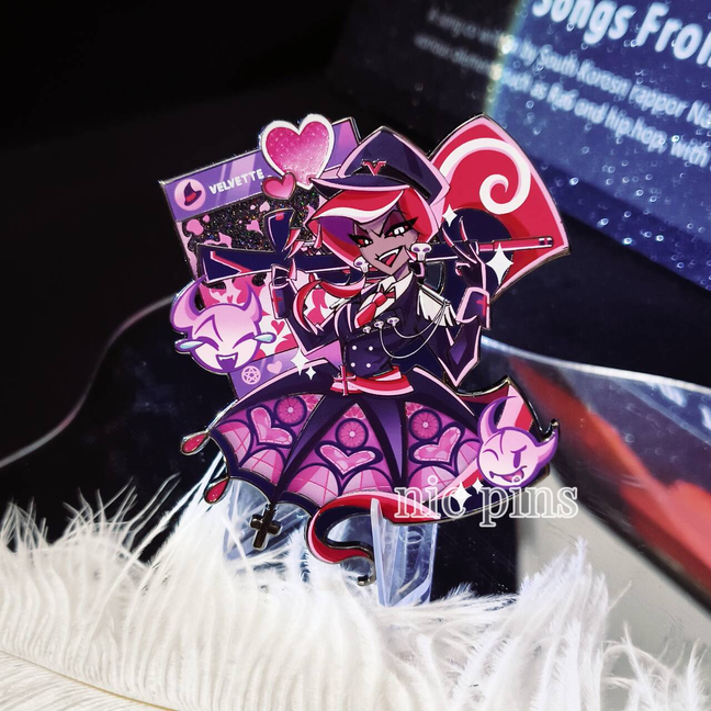 [Pre-order] HH The Vees Goth Uniform pin