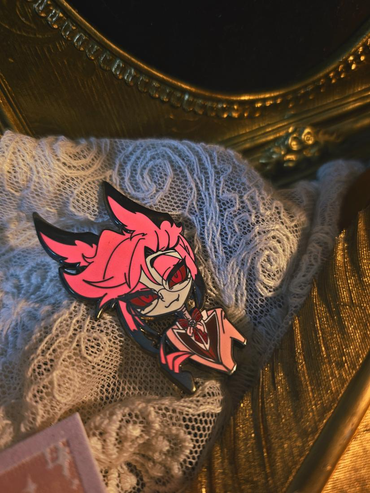 [Pre-order]Not a Lover [Metal  Badge]