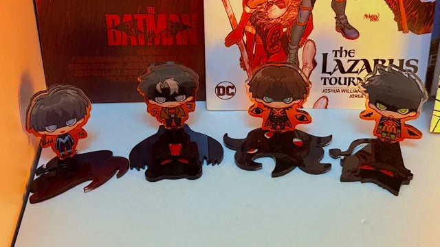 [Pre-order] Gloomy Little Robin Series Stained Glass Standee